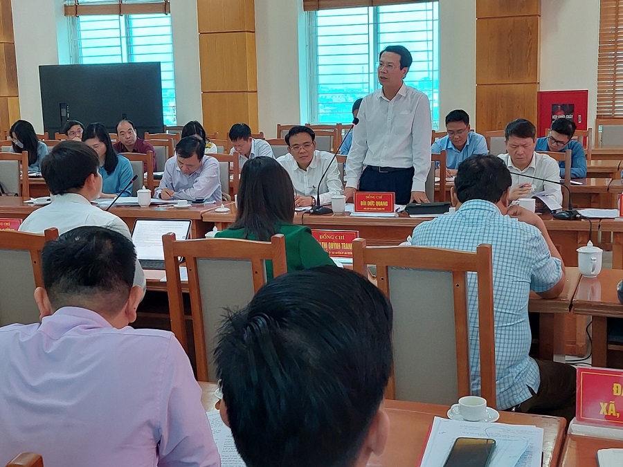 Đồng chí Phó chủ tịch HĐND thành phố Bùi Đức Quang phát biểu tại cuộc giám sát 