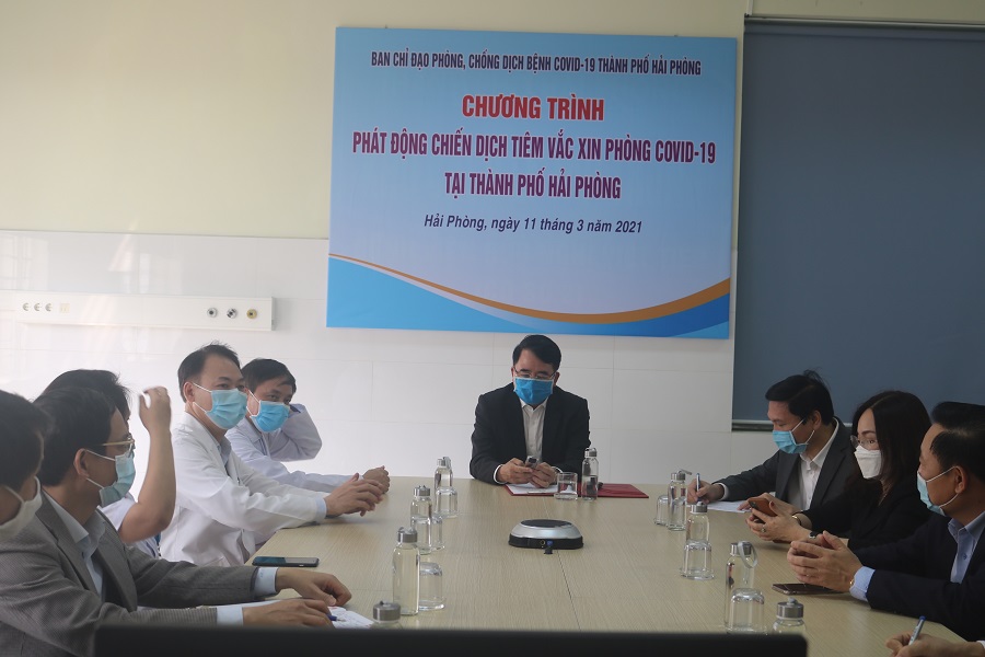 Phó Chủ tịch UBND TP Lê Khắc Nam dự và phát động chiến dịch tiêm chủng tại Hải Phòng