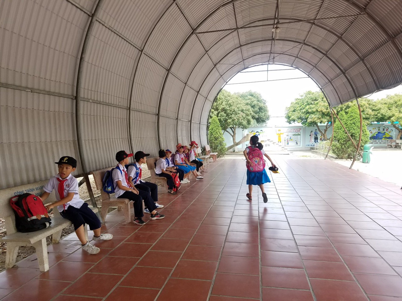 , Khu vực chờ của học sinh không ăn bán trú tại Trường tiểu học Đặng Cương 
