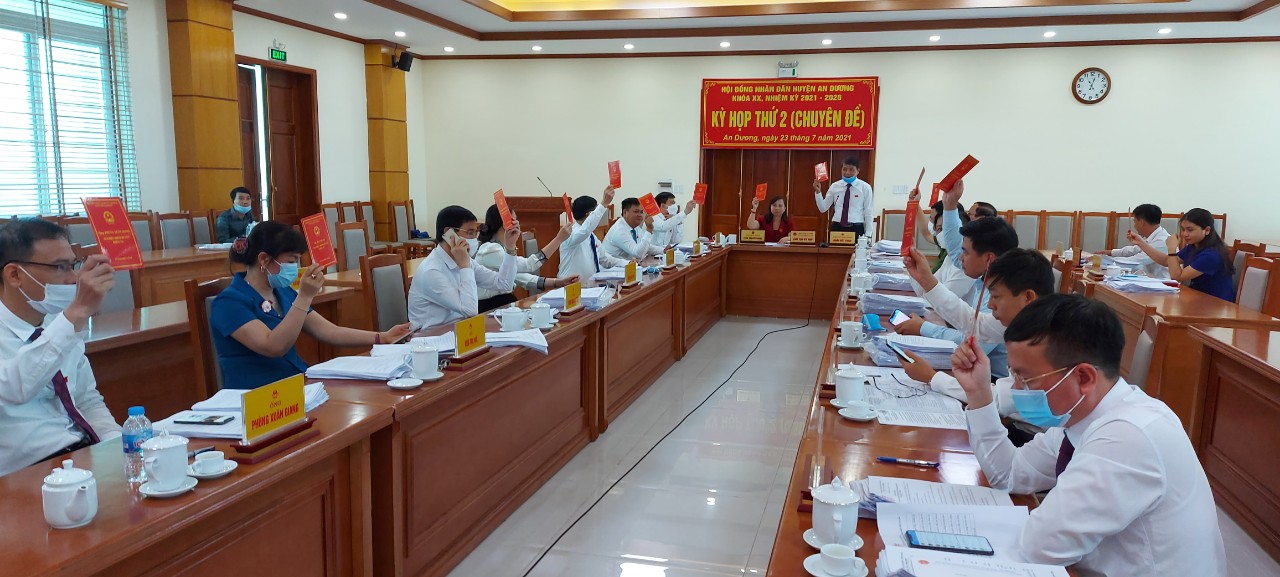 Tại kỳ họp, HĐND huyện An Dương thông qua chủ trương quyết định đầu tư, điều chỉnh đầu tư gần 100 dự án, công trình