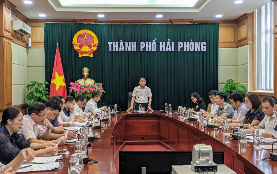 Phó Chủ tịch UBND TP Lê Khắc Nam đề nghị các cơ quan chức năng giám sát việc thực hiện NQ52, HĐND TP đối với việc xây mới, sửa chữa nhà