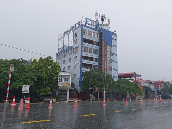 Tòa nhà 8 tầng khách sạn Hải Yến được tháo dỡ từ ngày 25-8