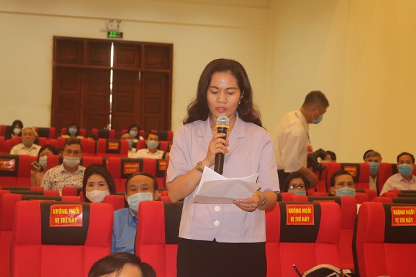 Bà Đỗ Thị Thanh Thuỷ, cử tri quận Dương Kinh kiến nghị với những người ứng cử Đại biểu Quốc hội khóa XV cần quan tâm hơn đến việc thực hiện Nghị quyết số 45 của Bộ Chính trị về “Xây dựng và phát triển thành phố Hải Phòng đến năm 2030, tầm nhìn đến năm 2045”.