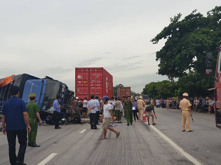 Vụ tai nạn nghiêm trọng xảy ra tại QL 5 tỉnh Hải Dương