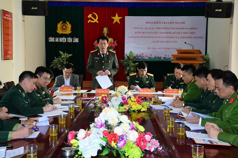 Đồng chí Đại tá Đào Quang Trường – Phó Giám đốc CATP phát biểu tại buổi kiểm tra 