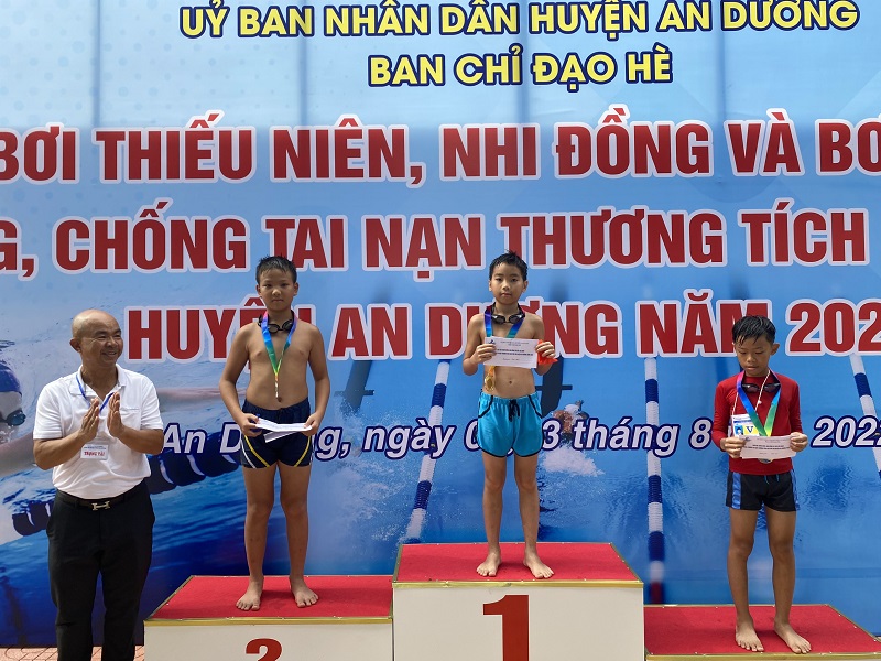Thông qua giải bơi, giúp huyện An Dương tuyển chọn những vận động viên xuất sắc cho môn thể thao bơi lặn của thành phố 