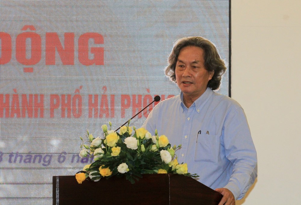 Họa sỹ Nguyễn Xuân Tiên – Chủ tịch Hội Mỹ thuật thành phố Hồ Chí Minh phát biểu