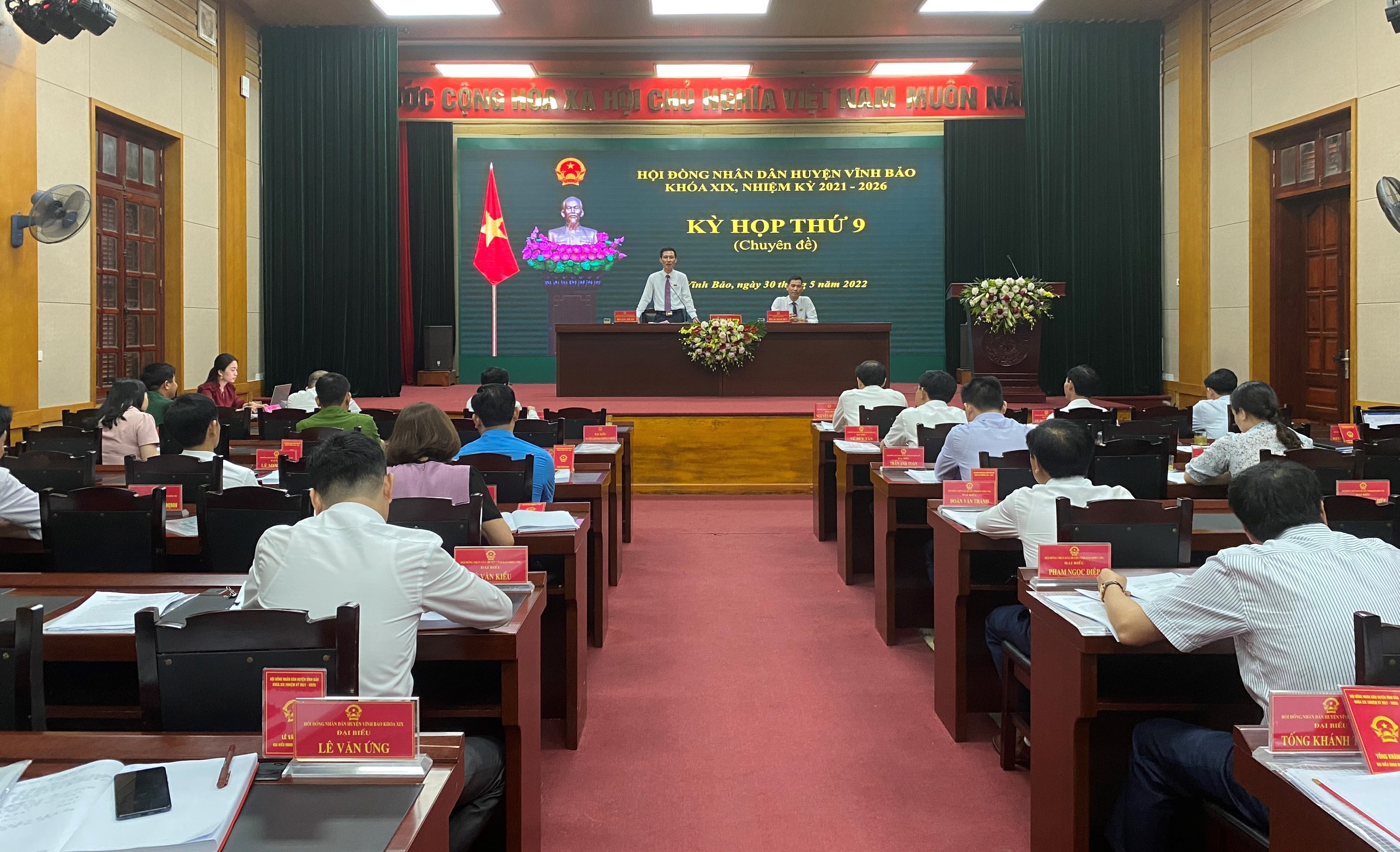 Quang cảnh kỳ họp thứ 9 HĐND huyện Vĩnh Bảo, nhiệm kỳ 2021- 2026 