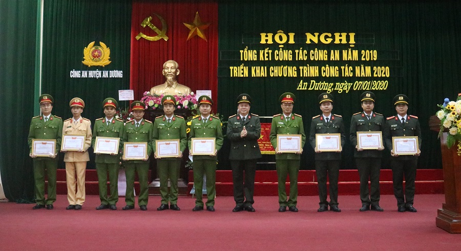 Năm 2019, nhiều tập thể cá nhân lực lượng CAH An Dương được các cấp biểu dương khen thưởng
