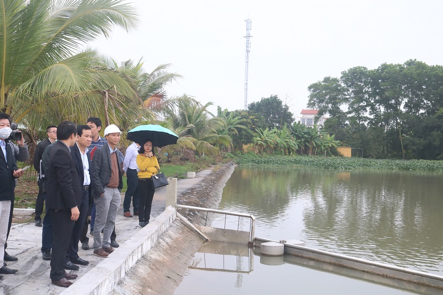 Phó Chủ tịch UBND TP Nguyễn Văn Thành kiểm tra việc đảm bảo nguồn nước tại sông Đa Độ 