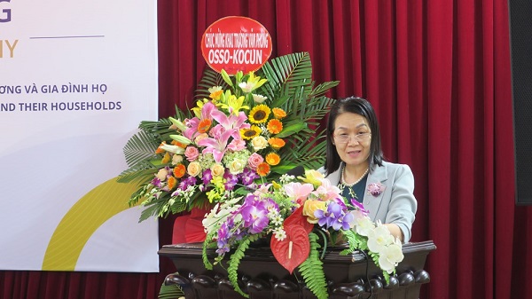 Bà Bùi Thị Hòa – Phó Chủ tịch Hội Liên hiệp Phụ nữ Việt Nam phát biểu