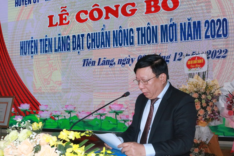 Đồng chí Nguyễn Đức Thọ- Phó Chủ tịch UBND thành phố phát biểu tại buổi lễ 