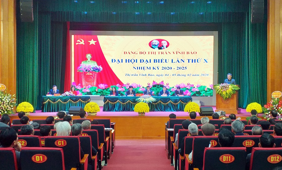 Đồng chí Nguyễn Xuân Bình- Phó Chủ tịch Thường trực UBND TP phát biểu tại đại hội 