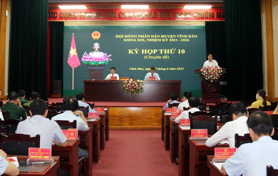 Quang cảnh kỳ họp thứ 10 HĐND huyện Vĩnh Bảo 