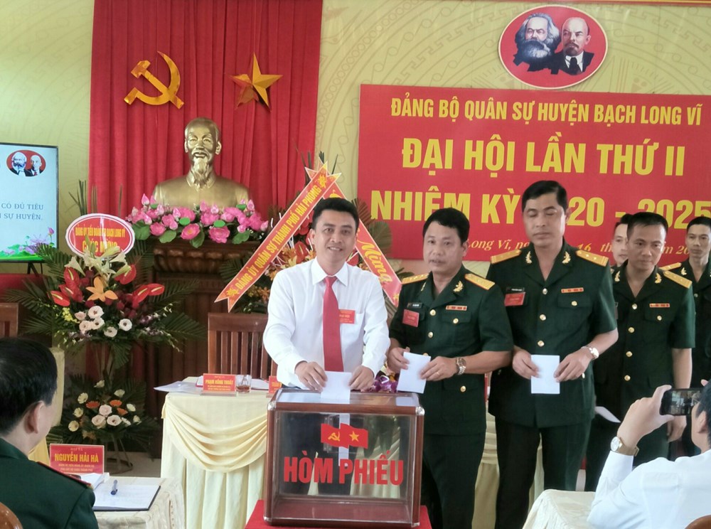 Đại hội bỏ phiếu bầu Ban chấp hành Đảng bộ quân sự huyện Bạch Long Vĩ, nhiệm kỳ 2020-2025