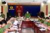 Đại tá Bùi Trung Thành - Phó Giám đốc CATP kiểm tra công tác công an  6 tháng tại CAH Vĩnh Bảo 