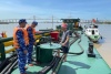   BTL Vùng Cảnh sát biển 1 tạm giữ 10.000 lit dầu DO không rõ nguồn gốc