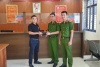 CAP Lê Chân kịp thời tìm, trao trả 7.000 USD cùng 12 triệu đồng cho người dân đánh rơi