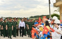 Đoàn công tác Bộ Quốc phòng thăm và làm việc tại huyện đảo Bạch Long Vĩ