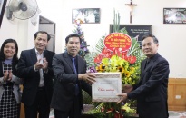 Chủ tịch Ủy ban MTTQ Việt Nam thành phố chúc mừng giáng sinh Ủy ban Đoàn kết Công giáo Việt Nam thành phố