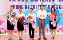 Huyện Vĩnh Bảo: Biểu dương học sinh, giáo viên có thành tích cao trong kỳ thi THPT năm 2019