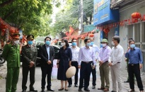 Phó Chủ tịch UBND thành phố Lê Khắc Nam kiểm tra 4 khu cách ly y tế