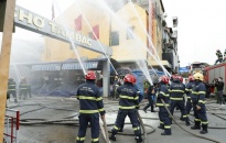 Hơn 650 cán bộ, chiến sỹ và nhân dân tham gia diễn tập phương án chữa cháy, cứu nạn, cứu hộ tại chợ Tam Bạc