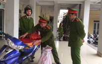CAP Thượng Lý (Hồng Bàng) & Phòng PC64B phối hợp thu giữ 9,6kg pháo
