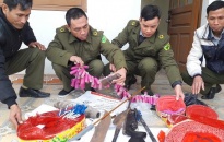 Xã Lưu Kiếm thu hồi 10kg pháo nổ, 2 khẩu súng