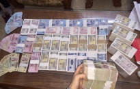 Sôi động thị trường tiền lẻ