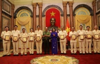 Phó Chủ tịch nước Đặng Thị Ngọc Thịnh gặp mặt cán bộ, Chiến sĩ thi đua toàn quốc và điển hình tiên tiến CAND 