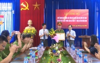 Thống đốc Ngân hàng Nhà nước Việt Nam trao thưởng Phòng cảnh sát kinh tế Công an Quảng Ninh