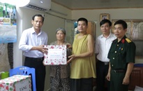 Ủy ban MTTQ Việt Nam thành phố: Thăm, tặng quà gia đình nạn nhân chất độc da cam tại quận Hải An