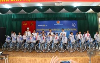 Công ty Bảo Việt nhân thọ Việt Nam: Trao 25 xe đạp tặng học sinh vượt khó học giỏi tại Vĩnh Bảo 
