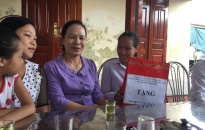 Phó Bí thư thường trực Thành ủy Nguyễn Thị Nghĩa thăm, tặng quà nhân Tết Trung thu