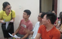Tuyên truyền, vận động người dân xã Hoa Động tham gia BHXH tự nguyện