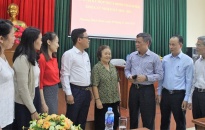 Phó Chủ tịch Thường trực UBND thành phố Nguyễn Xuân Bình tiếp xúc cử tri phường Minh Khai