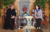 Trưởng ban dân vận Trung ương Trương Thị Mai thăm Giáo phận Hải Phòng