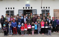 Báo An ninh Hải Phòng - Vietinbank Lê Chân - CAP Lạch Tray: Trao yêu thương tới trẻ em nghèo vùng cao