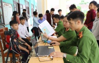 Cấp căn cước lưu động cho học sinh tại huyện Bình Liêu