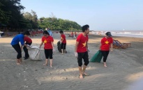 Đoàn phường Ngọc Hải (Đồ Sơn): Chung tay dọn vệ sinh môi trường