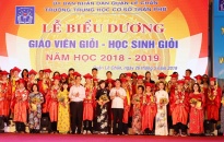 Trường THCS Trần Phú (quận Lê Chân): Biểu dương giáo viên, học sinh giỏi năm học 2018-2019