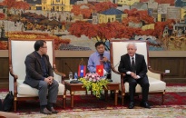 Tăng cường mối quan hệ bền chặt Việt Nam - Lào