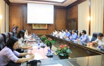 Phó Chủ tịch – Tổng thư ký Ủy ban Trung ương MTTQ Việt Nam thăm và làm việc tại Nhà máy ô tô VinFast