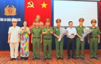 Giám đốc CATP khen thưởng Công an quận Hồng Bàng