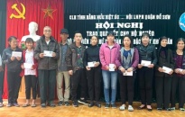 Hội LHPN quận Đồ Sơn: Trao73 suất quà tặng các hội viên hội phụ nữ có hoàn cảnh khó khăn