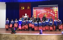 Đoàn thanh niên xã Quang Phục, Tiên Lãng: Trao 80 suất quà Tết đến cựu TNXP, trẻ em có hoàn cảnh khó khăn