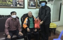 Phường Minh Khai: Quan tâm chăm sóc người già neo đơn, hoàn cảnh khó khăn mùa dịch Covid-19