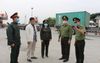 Báo An ninh Hải Phòng - Công ty TNHH Lê Quốc: Trao tặng 1.000 khẩu trang và 1.000 đôi găng tay y tế