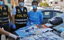 Cảnh sát Peru bắt giữ đối tượng tiến hành xét nghiệm COVID-19 bất hợp pháp 